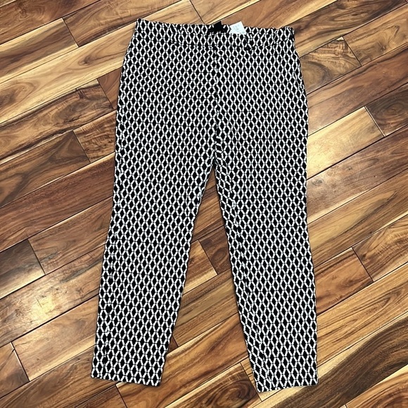 H&M Geometric Straight Skinny Leg Pants Size 10 - Picture 4 of 8